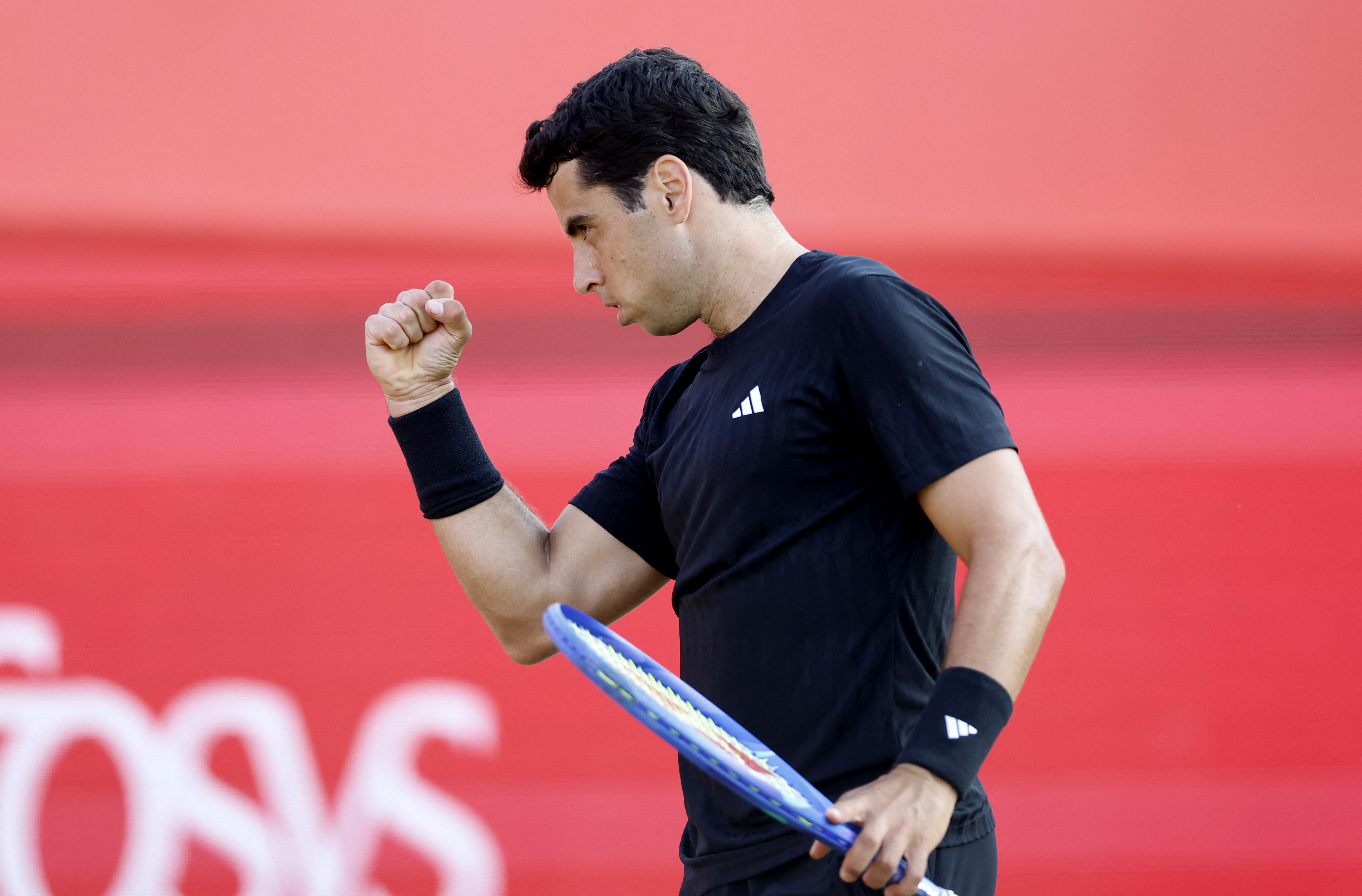 日本网球队险胜澳大利亚网球队,阿尔卡拉斯爆发神勇 日本网球队险胜澳大利亚网球队,阿尔卡拉斯爆发神勇