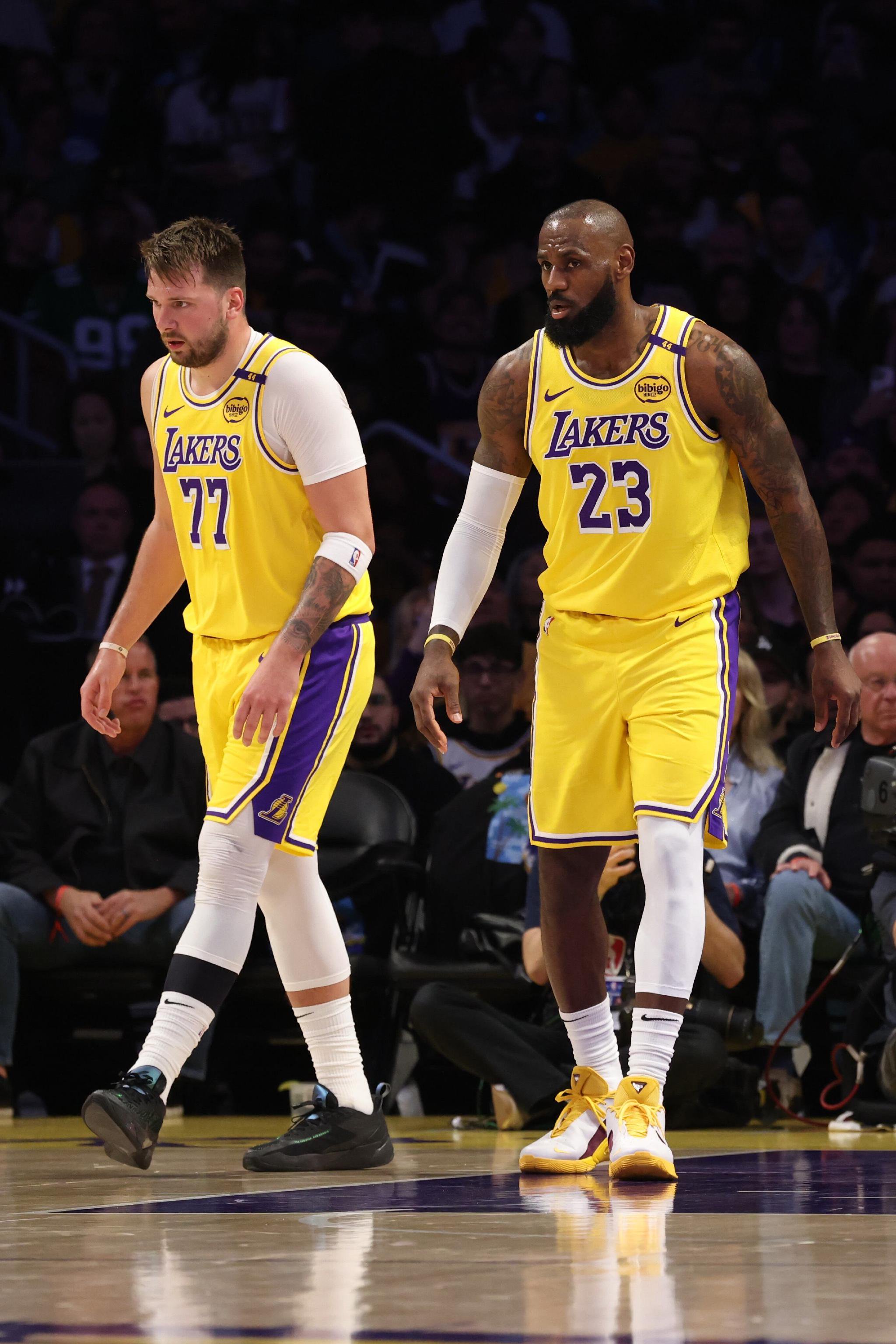 关于黄蜂绝杀湖人B队，哈里斯关键制胜的信息