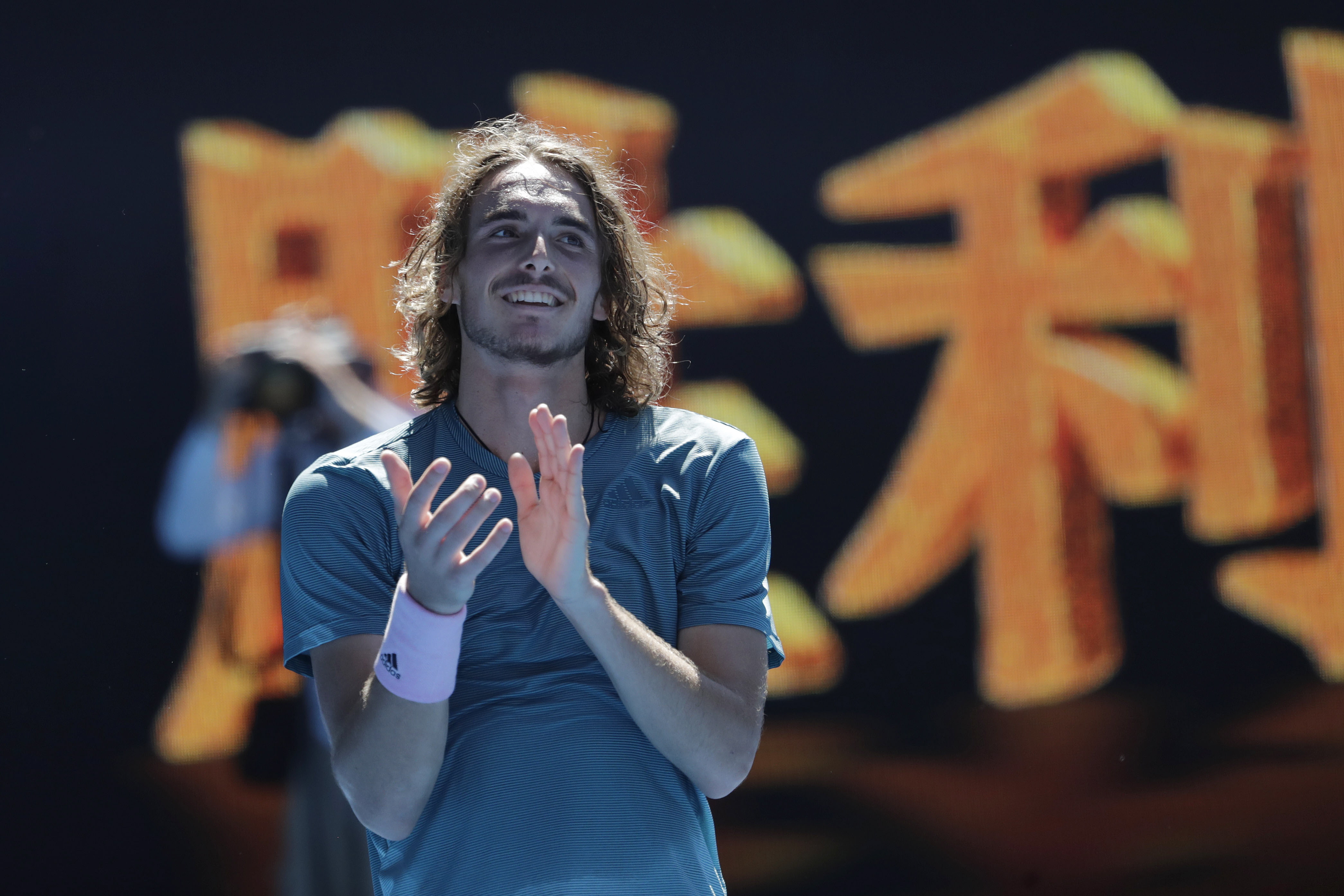 欧洲网球队绝杀澳大利亚网球队,西西帕斯制霸全场 欧洲网球队绝杀澳大利亚网球队,西西帕斯制霸全场