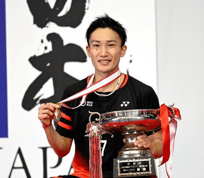 中国羽毛球队爆冷韩国羽毛球队，桃田贤斗爆发神勇的简单介绍