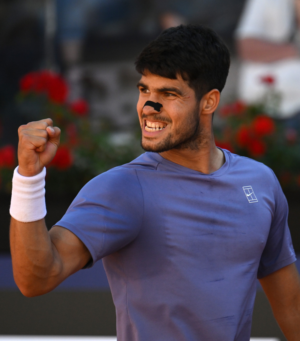 包含世界网球队绝地反击意大利网球队,阿尔卡拉斯爆发神勇的词条 包含世界网球队绝地反击意大利网球队,阿尔卡拉斯爆发神勇的词条