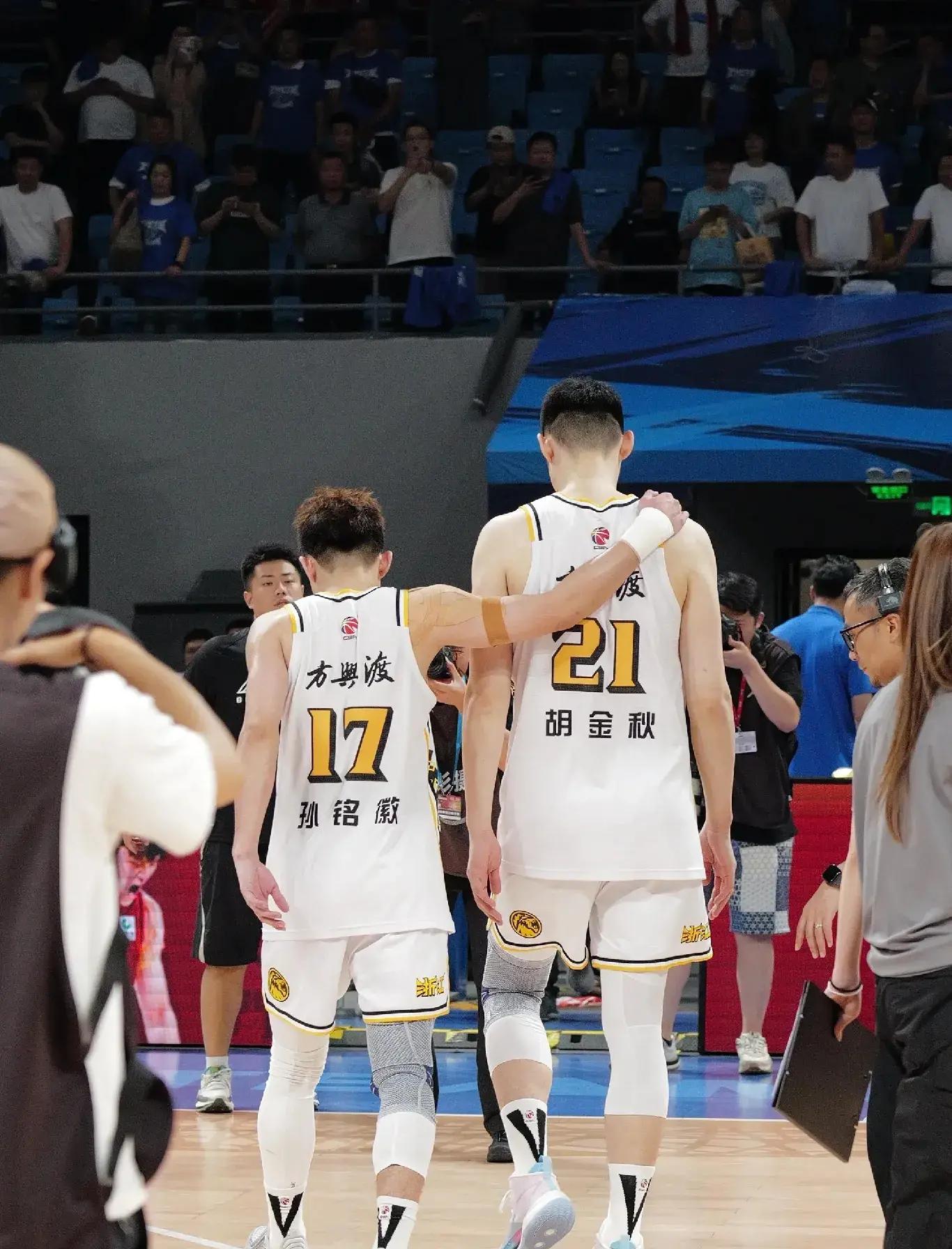 CBA迎来宿敌之战，恩怨再续