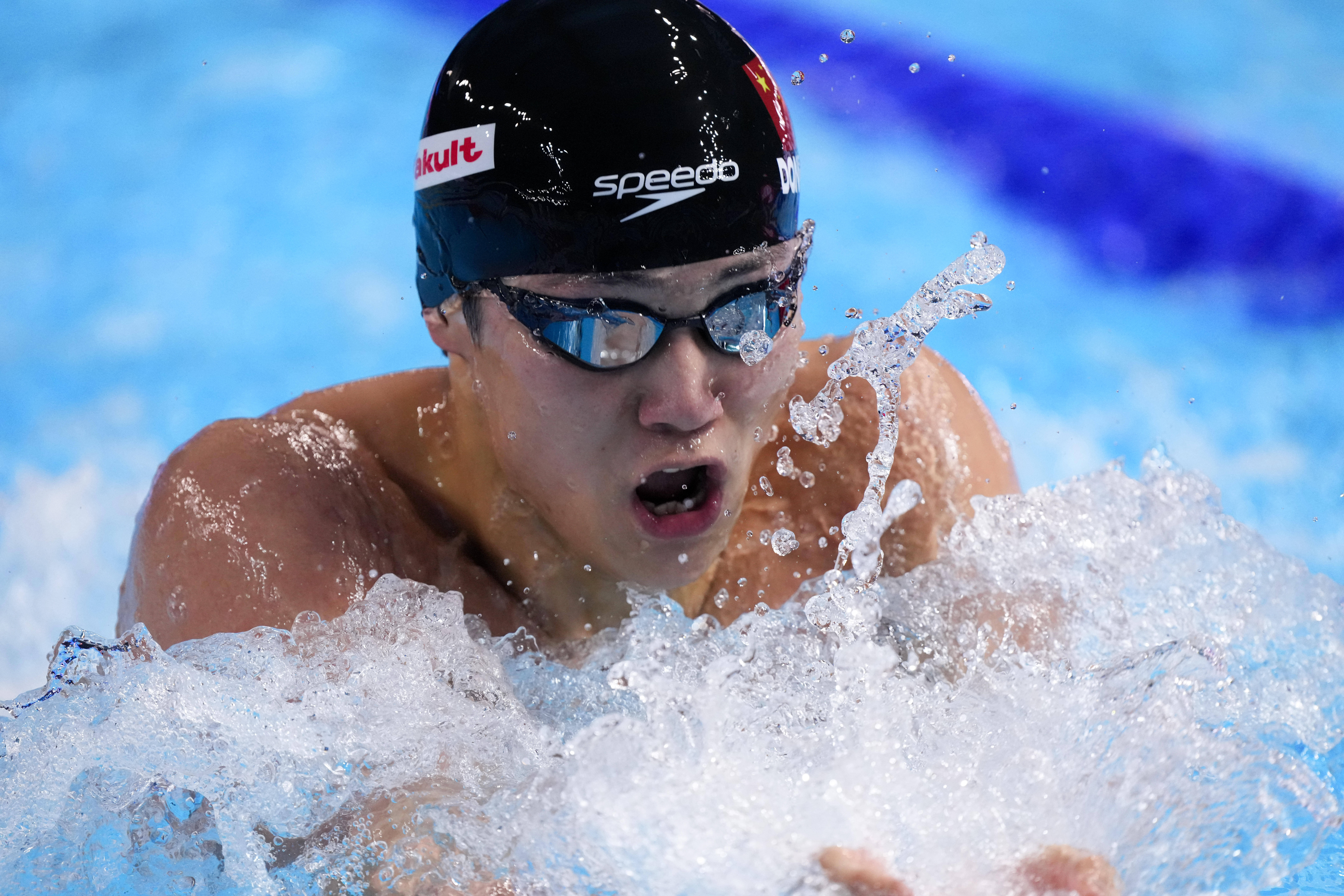 游泳选手发挥出色，荣膺最佳MVP的简单介绍