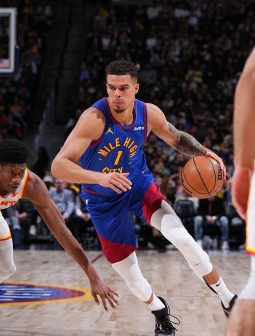 掘金轻取篮网,特雷杨爆发神勇 掘金轻取篮网,特雷杨爆发神勇