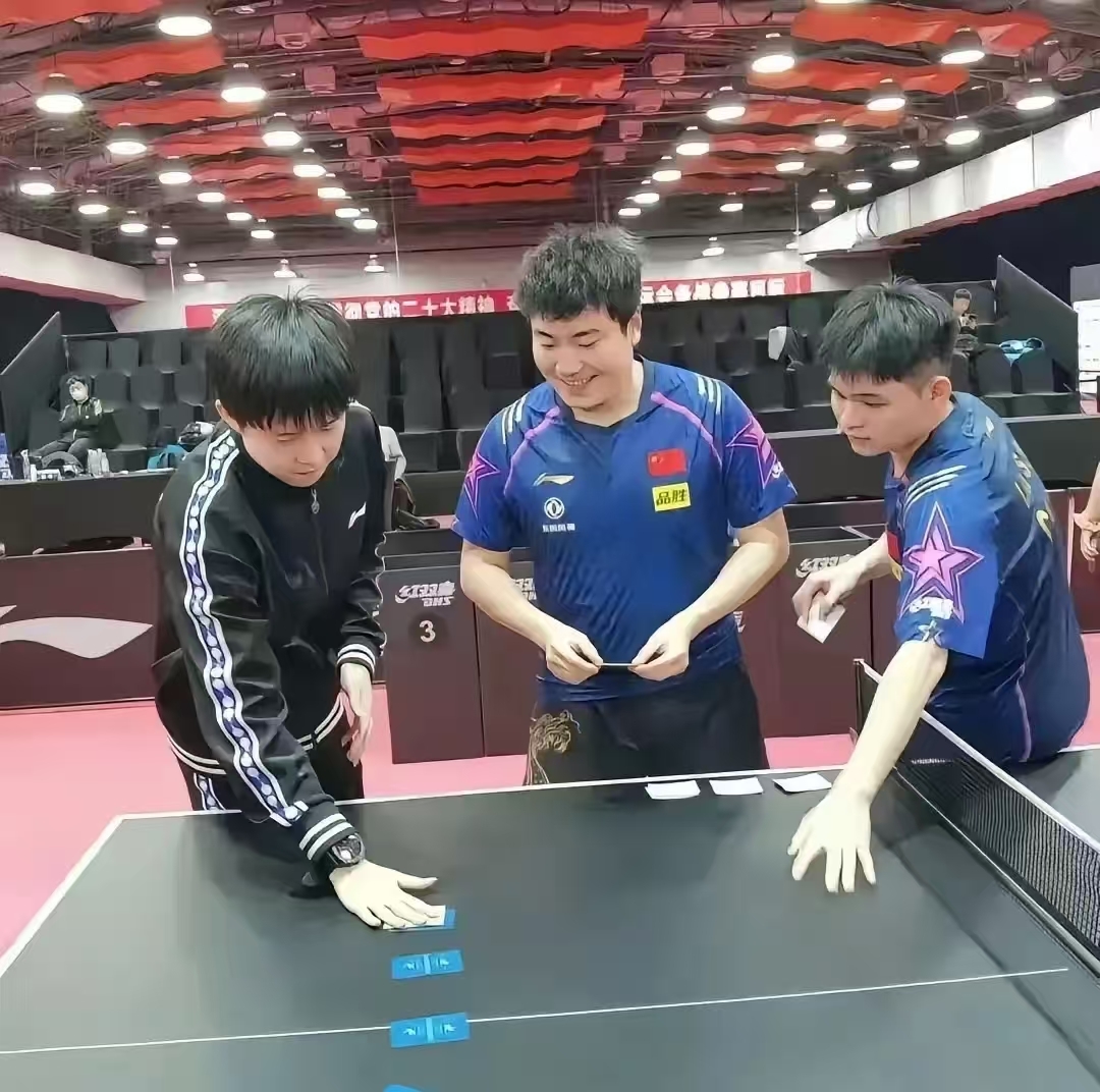 法国队力克德国队,梁靖崑高光表现 法国队力克德国队,梁靖崑高光表现