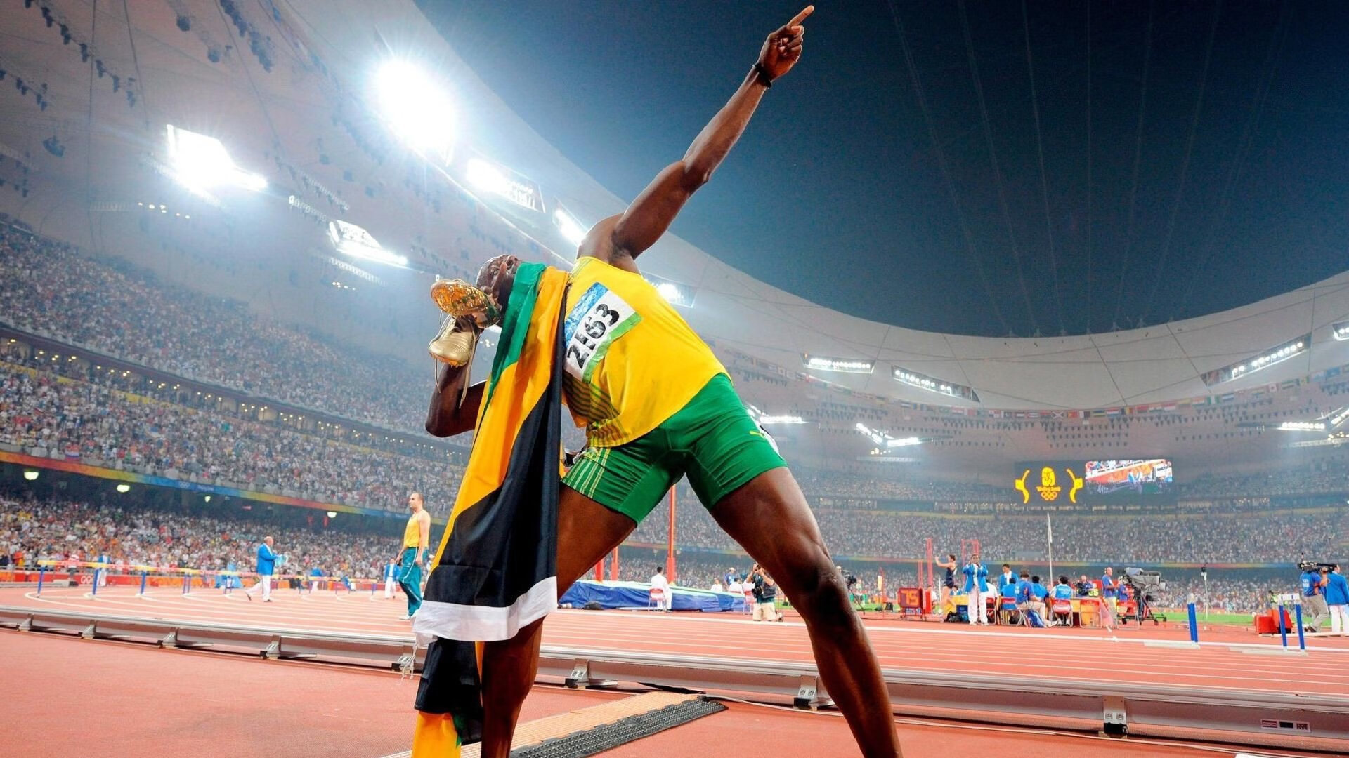 银幕战局,阿斯顿马丁如何以战术逆转梅赛德斯,诺里斯扛起全队逆转之战