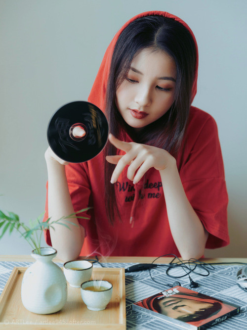 闪电撕裂夜幕！福登手术刀出鞘，阿森纳疾风骤雨击溃土耳其铁壁