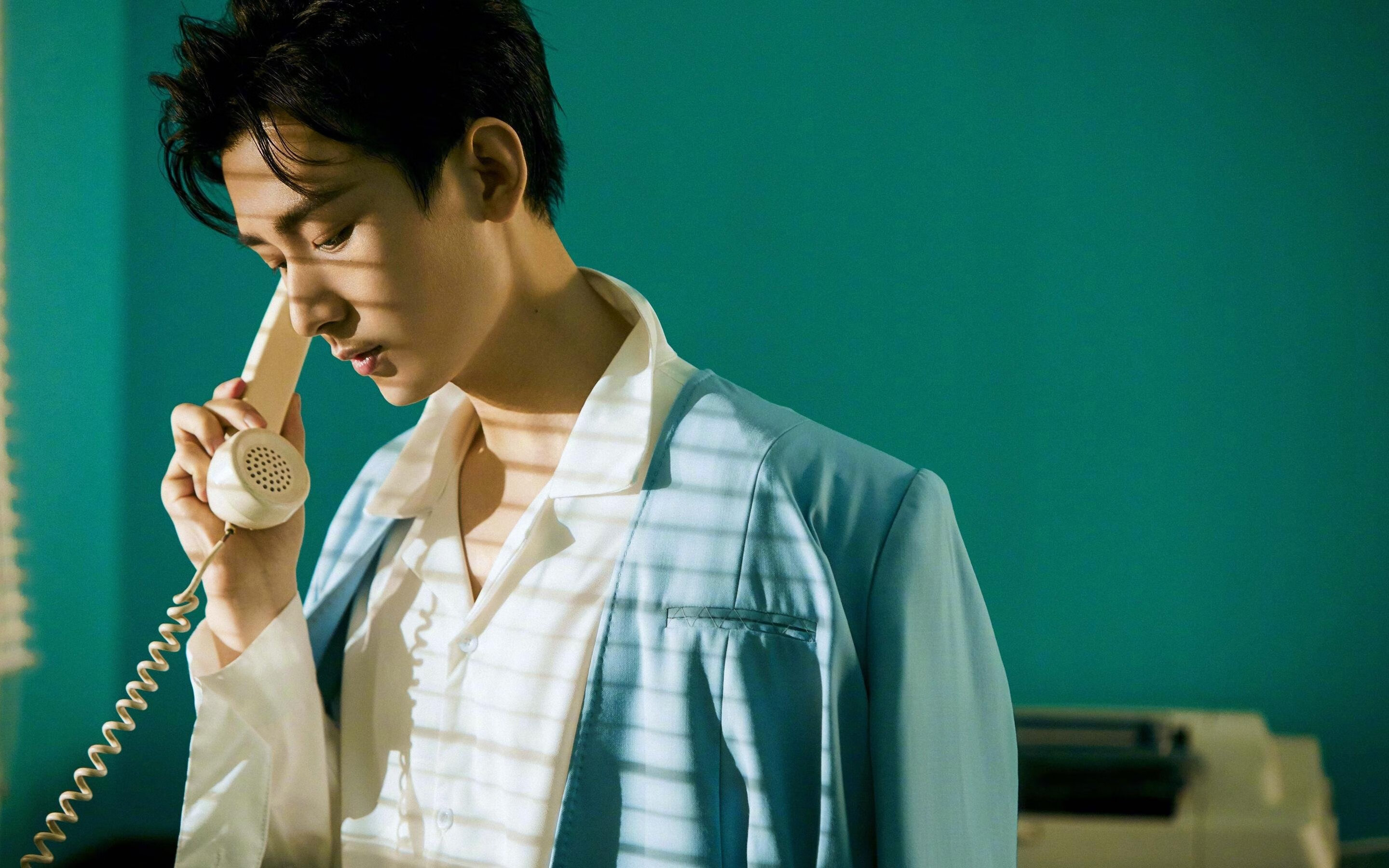 双城记，浓眉节奏魔术与勇士的钢铁突围