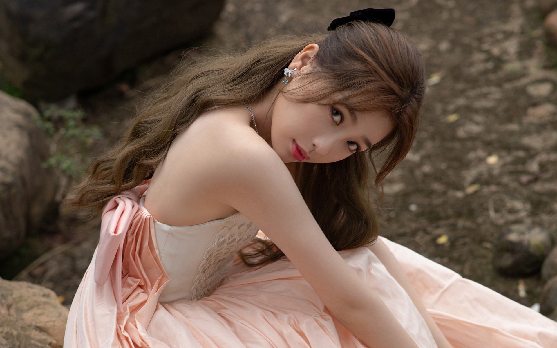 1秒，绿茵与赛道上的永恒反转